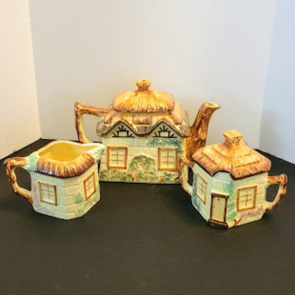 Vintage 1940's Made in England, Set of 3 Keele St. Pottery Teapot, Cream & Sugar - Picture 1 of 12